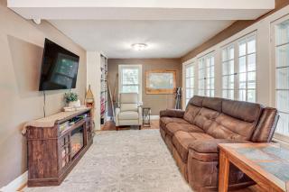 Hillside Home on 5 Wooded Acres in Wakefield! - Bessemer - 8