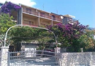 Apartments Bor - Makarska - 0
