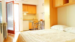Apartments Bor - Makarska - 1