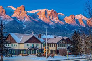 Basecamp Lodge Canmore - 0