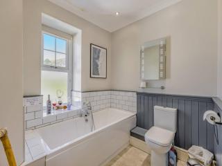 Pencartref- Luxurious Seaside Apartment Aberdovey - 1