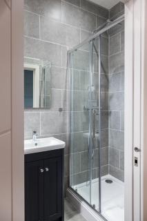 2 Bedroom Flat - Long Term Stay Rates- Contractors-Professionals-Relocation - 2