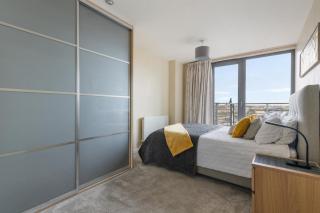 Stratford Skyview Apartment - Londra - 8