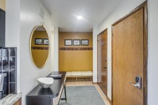 Updated Plymouth Home about 5 Mi to Road America! - Plymouth - 7