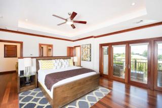Casa Luna 15 - Gated Seaside Village with Shared Pool, Jacquzi, & Beach Cove - George Town - 1