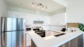 Stunning 1-Bedroom Condo in the Heart of Vancouver - 8