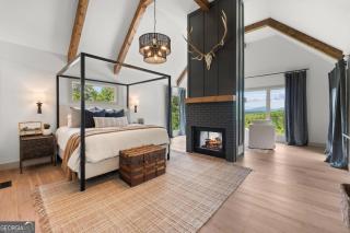 Golden Hill Retreat & Guest House - Cleveland - 1