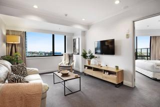 Luxurious Apt with Rooftop Pool Gym Tennis Carpark - Auckland - 5