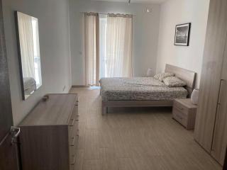 Spacious 3BR Retreat, Near Beach, Pool & Gym Access - St Paul's Bay - 8