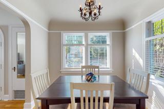 Tudor Casa - Bremerton - 1