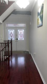 Near Toronto Pearson Airport Queen Room - Brampton - 3