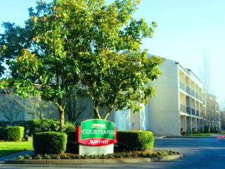 Courtyard by Marriott Portland Hillsboro - 8