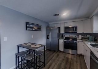 Spacious Backyard & Pool Retreat - 5 Mins to Beach - 6