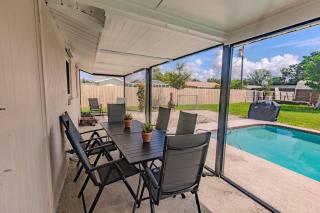 Spacious Backyard & Pool Retreat - 5 Mins to Beach - 5