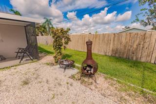 Spacious Backyard & Pool Retreat - 5 Mins to Beach - 1