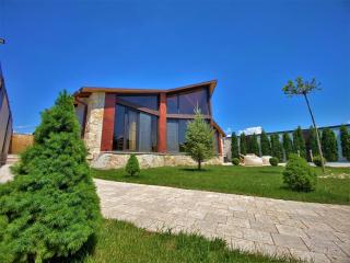 Bloom House - Zovuni - 8