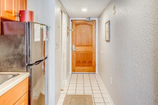 14th-Floor Oceanfront Condo in Myrtle Beach! - Myrtle Beach - 5