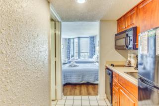 14th-Floor Oceanfront Condo in Myrtle Beach! - Myrtle Beach - 4