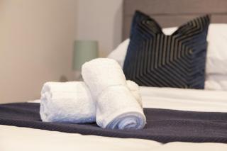 1 Bedroom Flat - Long Term Stay Rates-Contractors-Professionals-Relocation - Leeds - 5