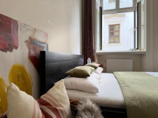 Chic Prague Apartment - Prague - 3