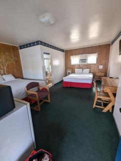 Silver Spur Motel - Burns - 5