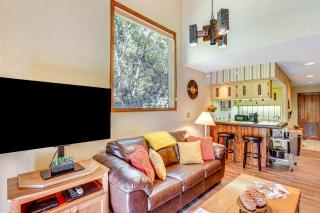 10 Mi to Skiing Durango Condo with Golf Course View - 6