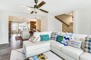 2 Mi to Hollywood Casino Charles Town Townhome! - 6