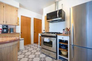 Scenic and Radiant Haven in the Heart of Vancouver - Vancouver - 1