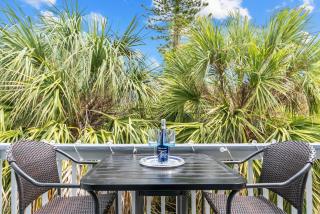 Beach Rd, 300ft to Beach Access & 500ft to Siesta Key Village, Studio - Siesta Key - 7