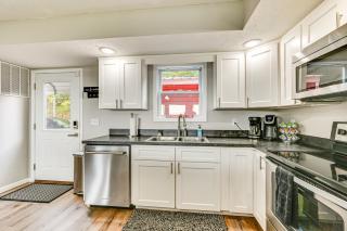 Nolin Lake Home with Decks and Fire Pit in Clarkson! - Cub Run - 5