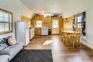 9 Mi to Lake Michigan Secluded Cabin Getaway - Central Lake - 7