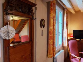 Maison Nature avec Salle de Jeux, Jardin Clos, et Wi-Fi à Dampierre-sous-Brou - FR-1-581-19 - - 5
