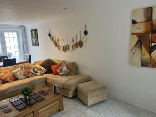 City Reach Retreat Spacious 4Bed House Startford Maryland Great Transport Links - 6