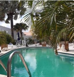 FIRST DAY HOSTEL on ARUBA - Oranjestad - 8