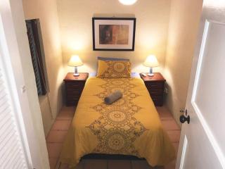 Tallywood 3 The Hacienda 2bed pets yard pool - Brisbane - 2