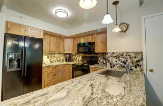 MP504 MP506H Mountain Plaza 2BR 3BA condo - 6