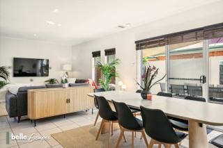 3 BR Townhouse Near Airport-City-Beach - 6