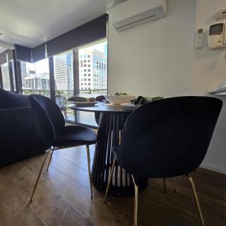 Luxuriq on Bourke - Melbourne - 1