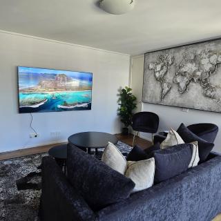 Luxuriq on Bourke - 6