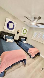 Apartment A, Restful,Cozy, close Sunland Park Mall - 1