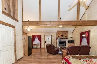 Appian Way Avalon Cottage - Fredericksburg - 1