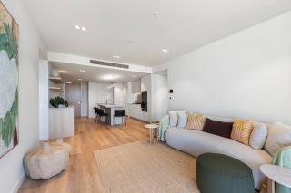 Luxurious 2BR 2BA Oceanfront Apartment Kirra - Gold Coast - 6
