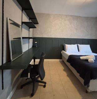 Apto com dois quartos, pertinho do metrô Faria Lima - São Paulo - 1