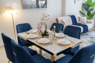 Dunya Tower Luxury and 2 min walk to Dubai Mall and Burj Khalifa in heart of Downtown - Dubai - 9