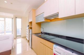 Best Deal and Comfy Studio at Menteng Park Apartment By Travelio - 1