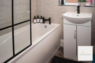 Riya Apartments 2 Bedroom- Wifi-Free Parking - Lemington - 8