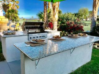 Desert Retreat Oasis Heated Pool & SPA NEAR GOLF! - 9