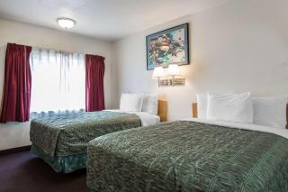 Rodeway Inn Beaumont - 6