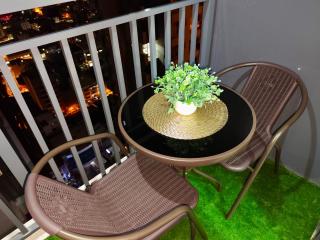 The GoodVibes Condotel Red Residences Makati - 7