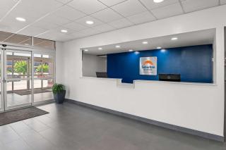 Suburban Studios Chester I-95 - Chester - 6